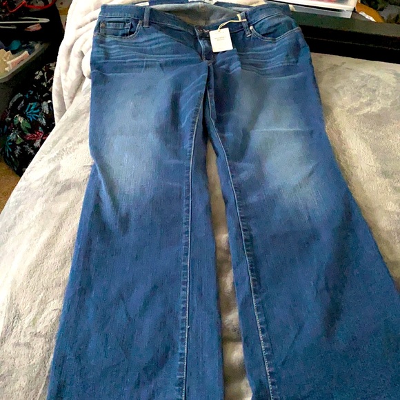 NWT size 20R Relaxed bootcut jean from Torrid